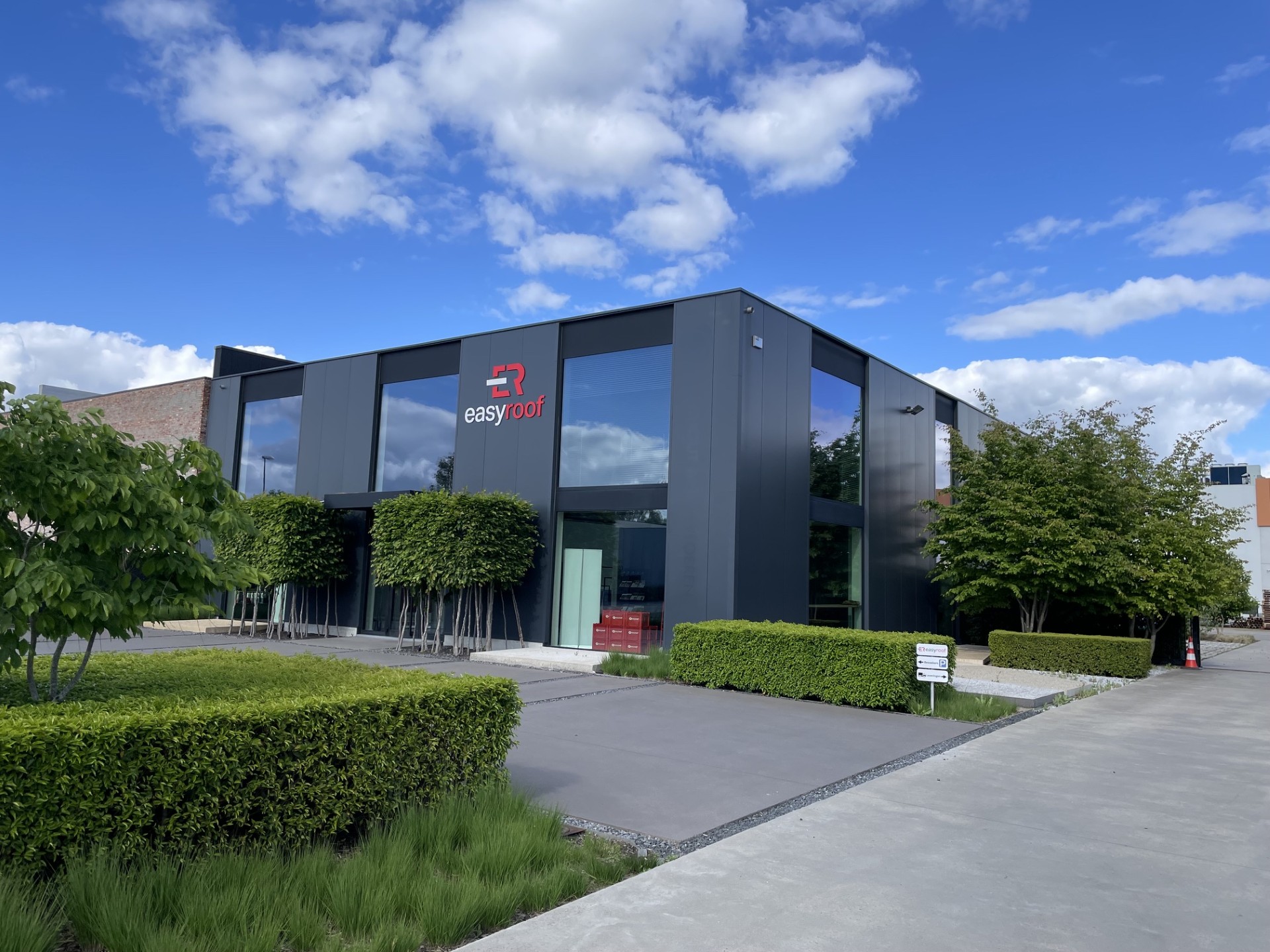 Easyroof is verhuisd naar Heist-op-den-Berg!